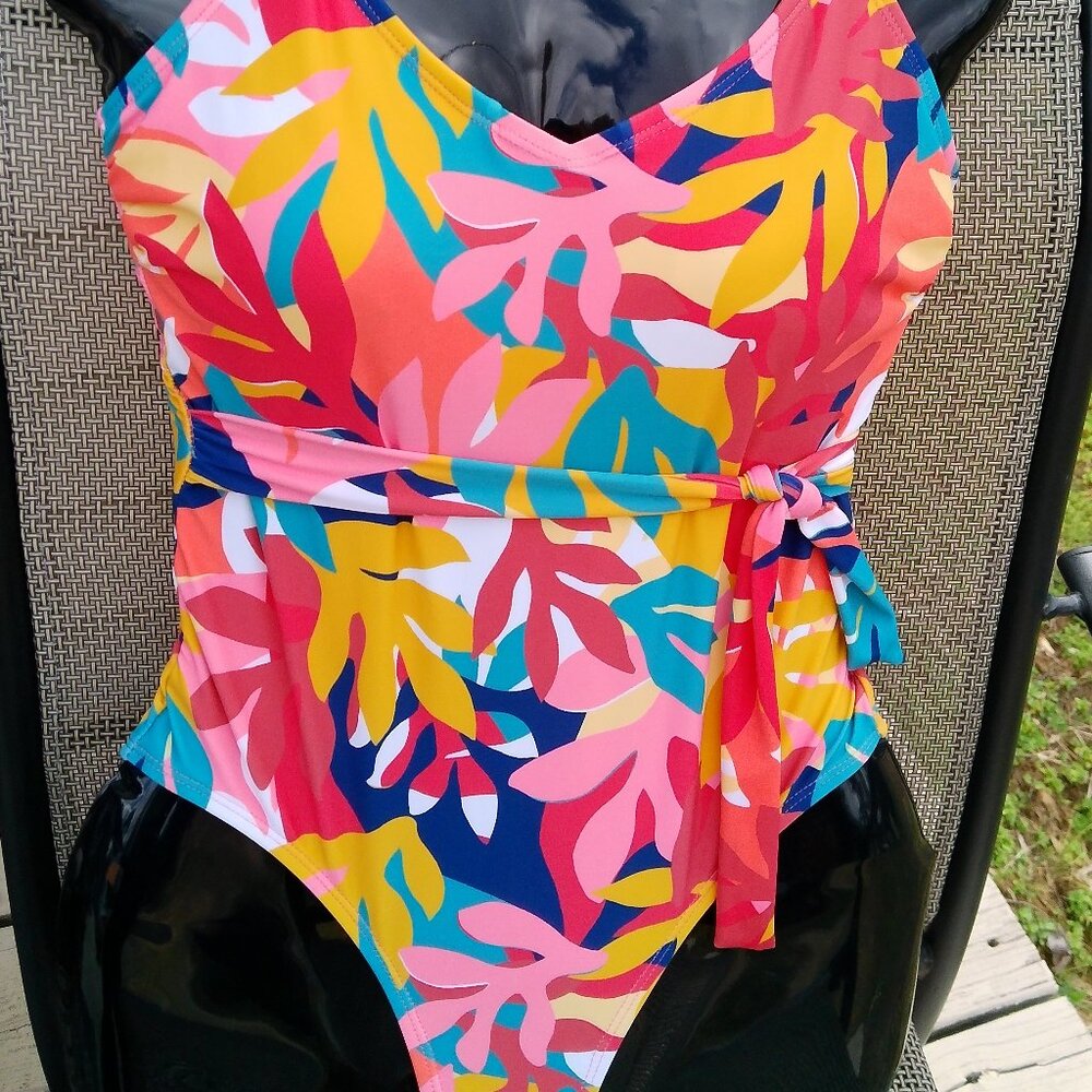 Mynah Floral One Piece Swimsuit Size XS New Without Tags